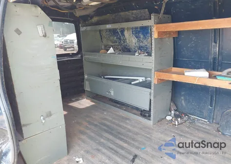 2000 Chevrolet Express z USA, uszkodzony, nr VIN 1GCEG15W5Y1109001